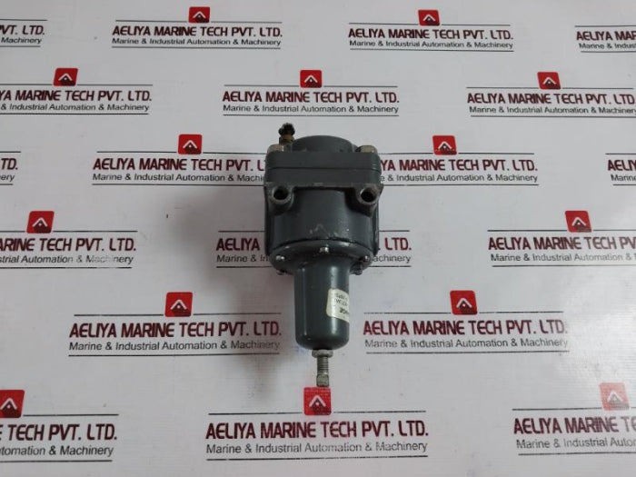 Fisher Controls 67Af Air Pressure Regulator 250 Psi Max 0-35 Psi
