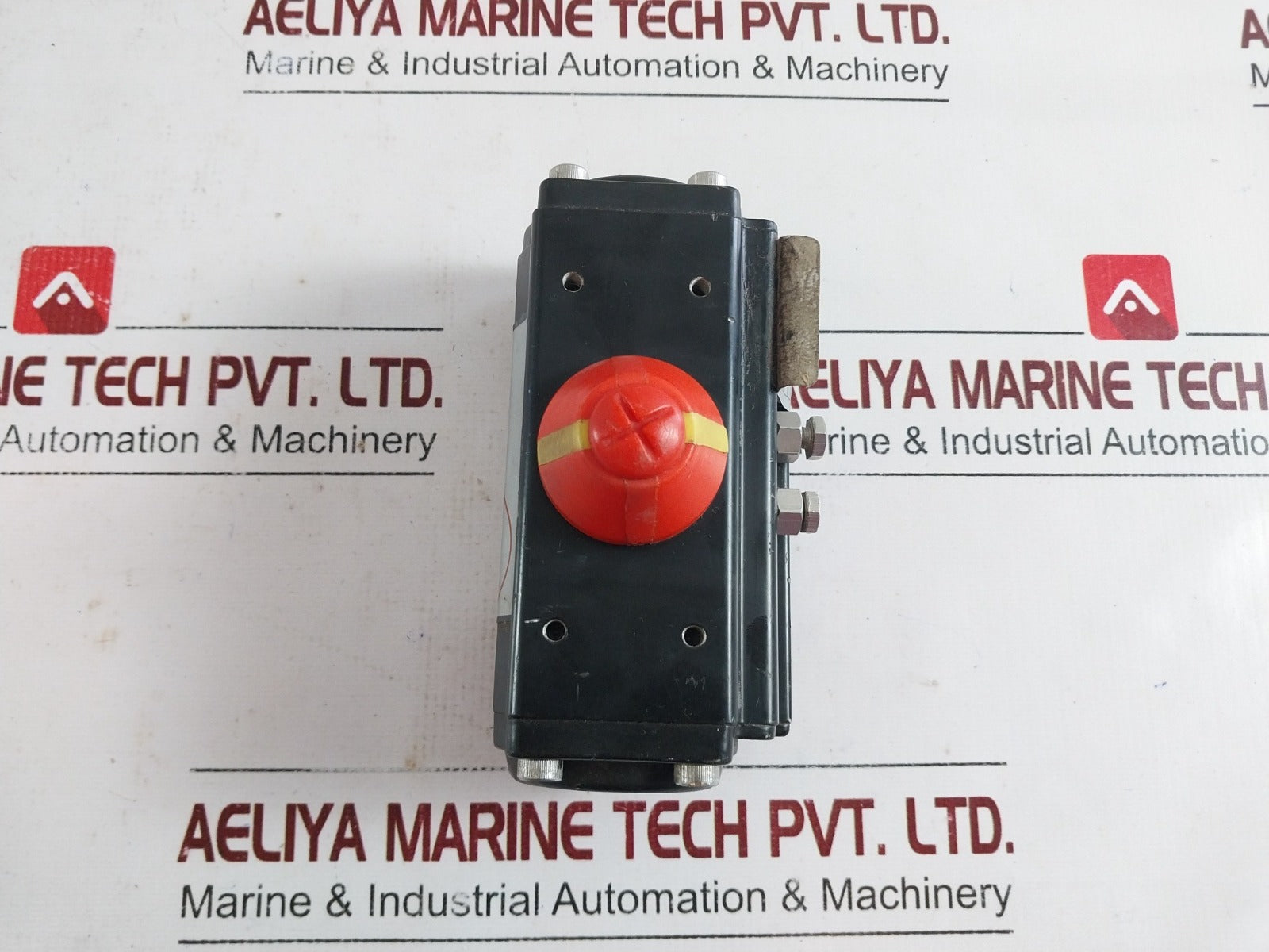 Flow Line Controls Mdl. 20 Doulble Acting Actuator Valve Size: 0075