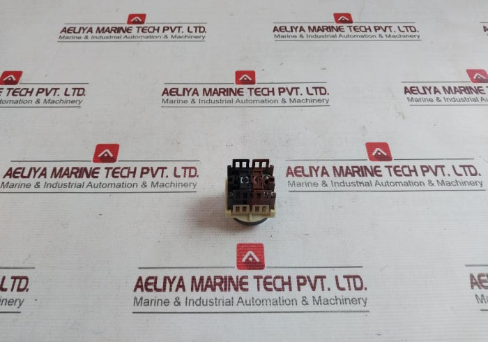 Fuji Electric Ah30-f Push Button Command Switch 10A600Vaccont Ah30-fb11