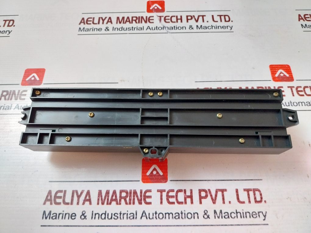 Fuji Electric Au-cw 51B1-02 Terminal Block – Aeliya Marine