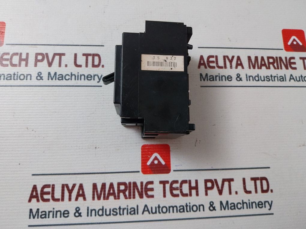 Fuji Electric Ea32 Auto Breaker 2P 15A Ac250V – Aeliya Marine