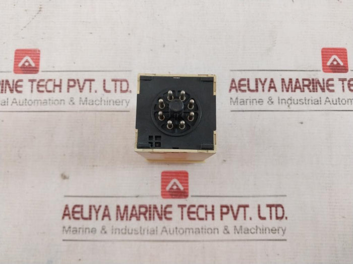 Fuji Electric Pxz-4 Temperature Controller 3429896T 100-240Vac 50/60Hz 15Va