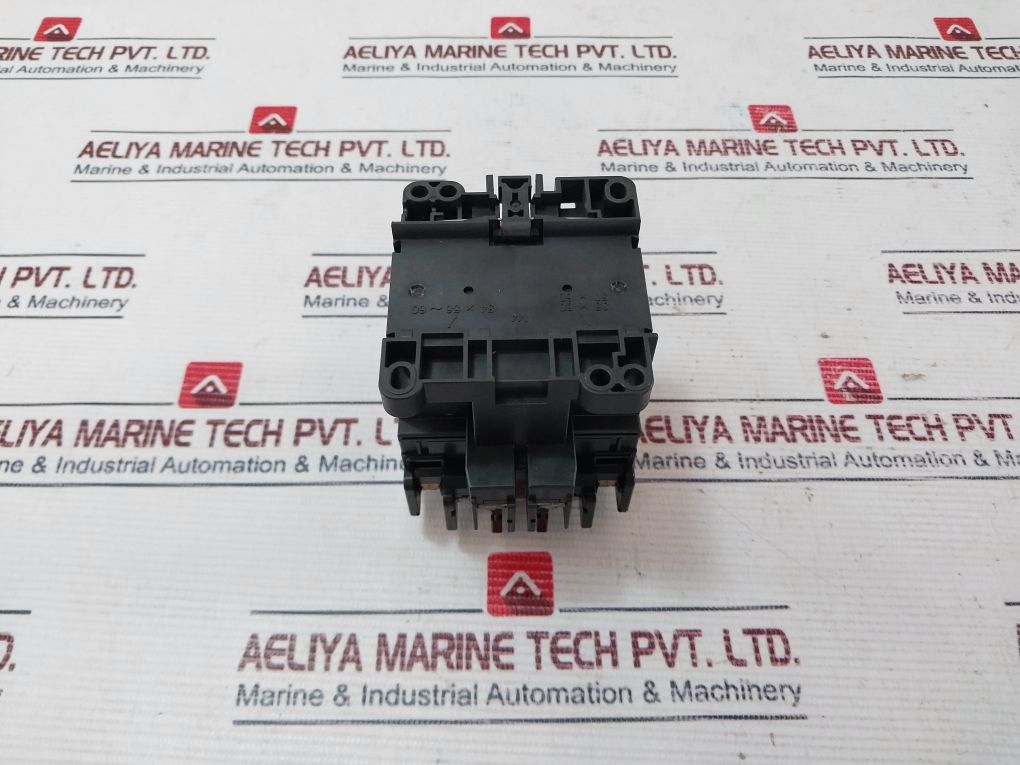 Fuji Electric Sc-5-1 Magnetic Contactor 4Nc0H0#20 Gb 14048.4