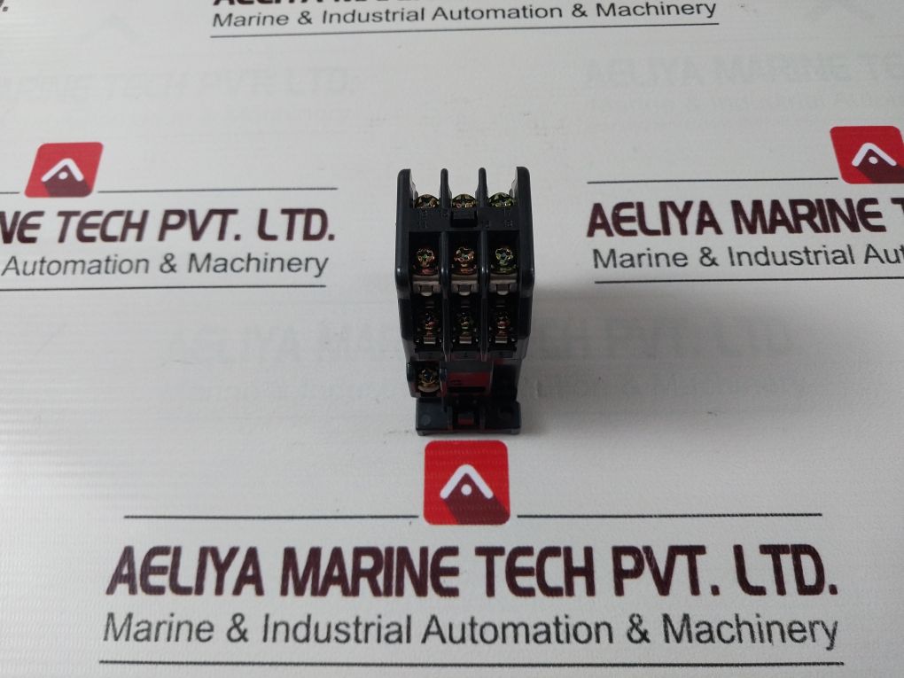 Fuji Electric Src50-2F/X (3A3B) Auxiliary Relay 50Hz 380-400V/60Hz 400-440V