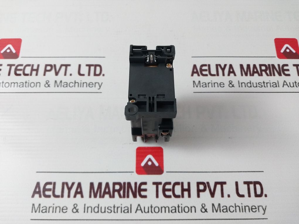 Fuji Electric Src50-2F/X (3A3B) Auxiliary Relay 50Hz 380-400V/60Hz 400-440V