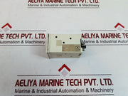 Fuji Pyz4Tby2-1E Temperature Controller