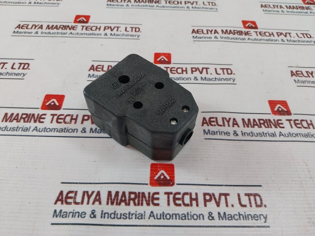Gap-r002 16A Coupler Socket Elec Extension 3-pin – Aeliya Marine