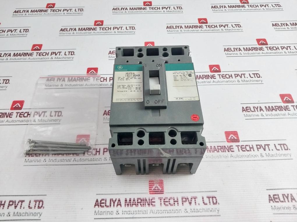 Ge Ed&C Ted134030 3 Pole Industrial Circuit Breaker 30Amp