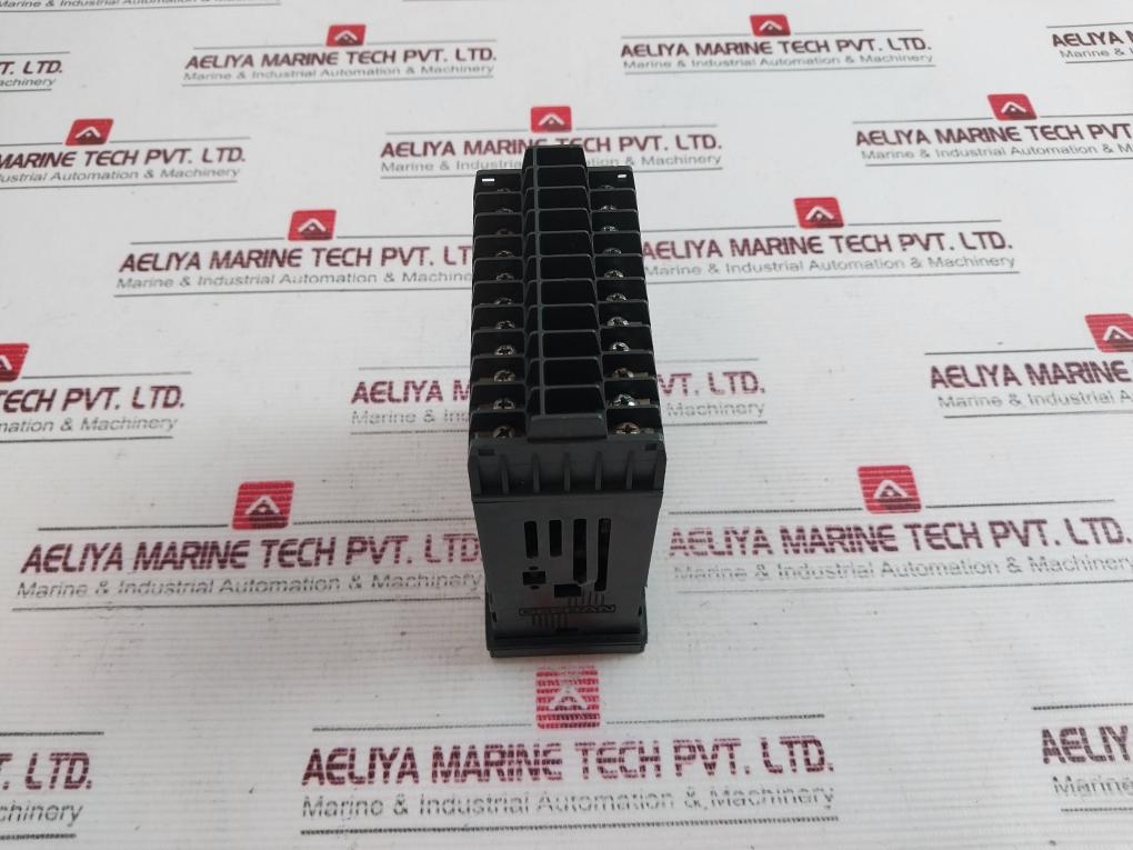 Gefran 1600V-rrr000-0001-000 Temperature Controller 100..240Vac/Dc 50/60Hz 12Va