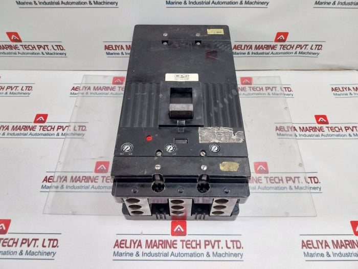 General Electric 192A7029P29 Circuit Breaker Frame 3 Pole