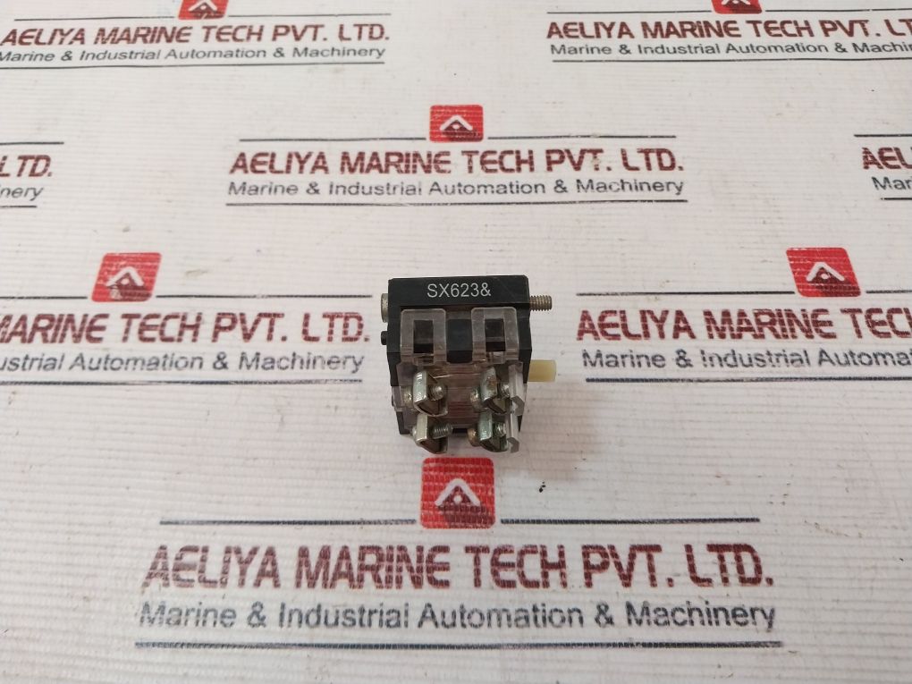 General Electric Cr104P Selector Switch 