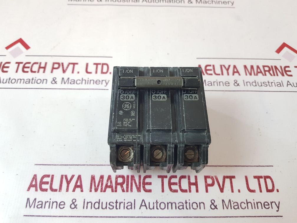 General Electric Dp-4525 Circuit Breakers