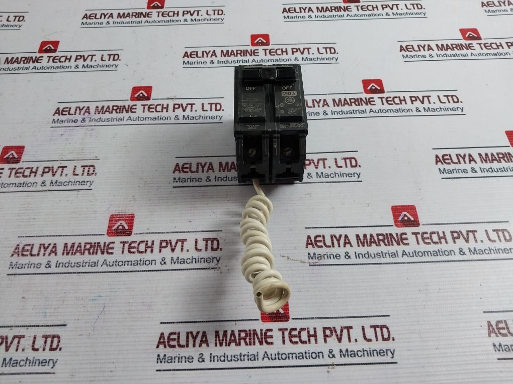 General Electric E-11592 Circuit Breaker 120/240V