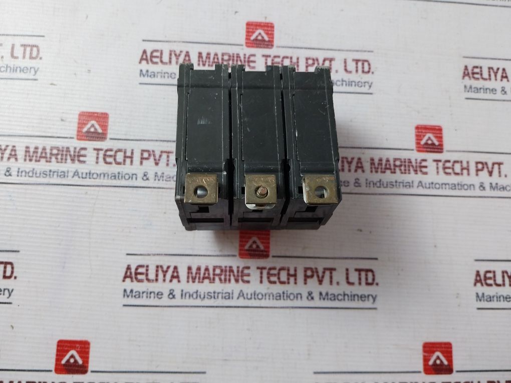 General Electric Hacr Circuit Breakers 3 Pole Unit 50A