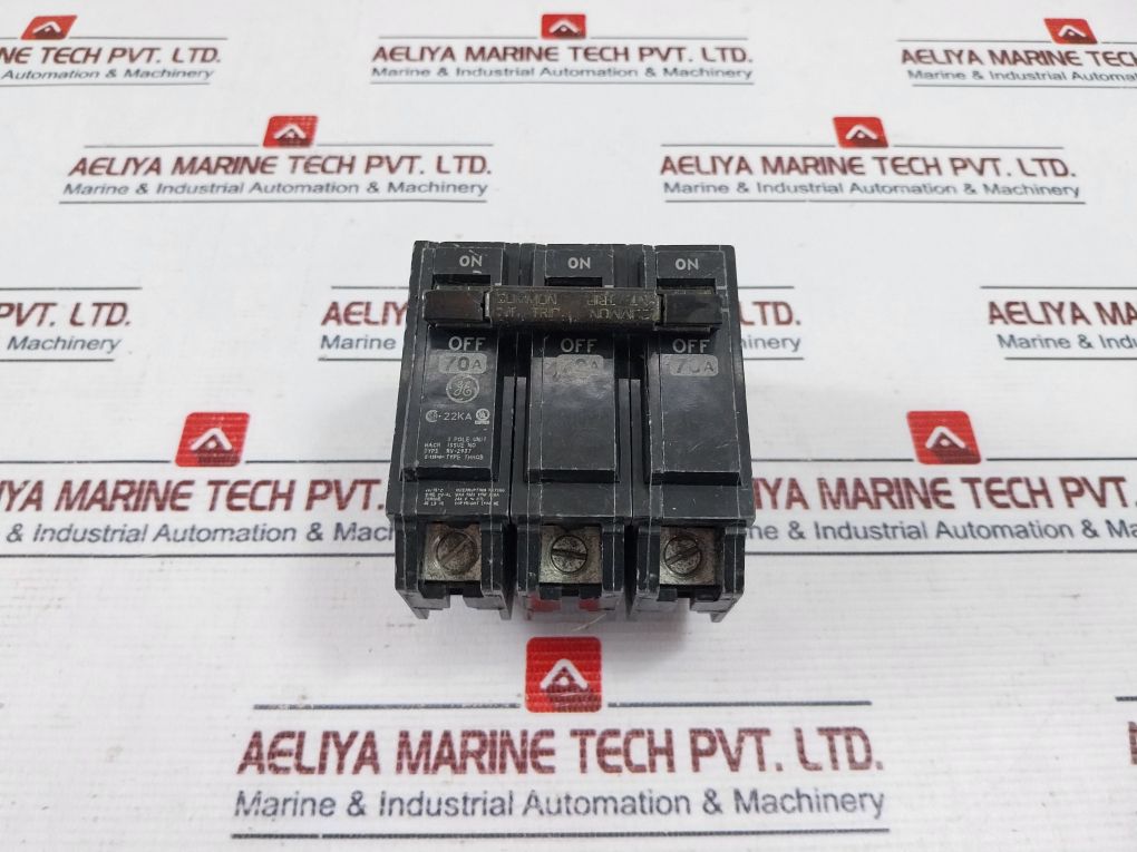 General Electric Rv-2937 Circuit Breakers 3-pole 70A 240V