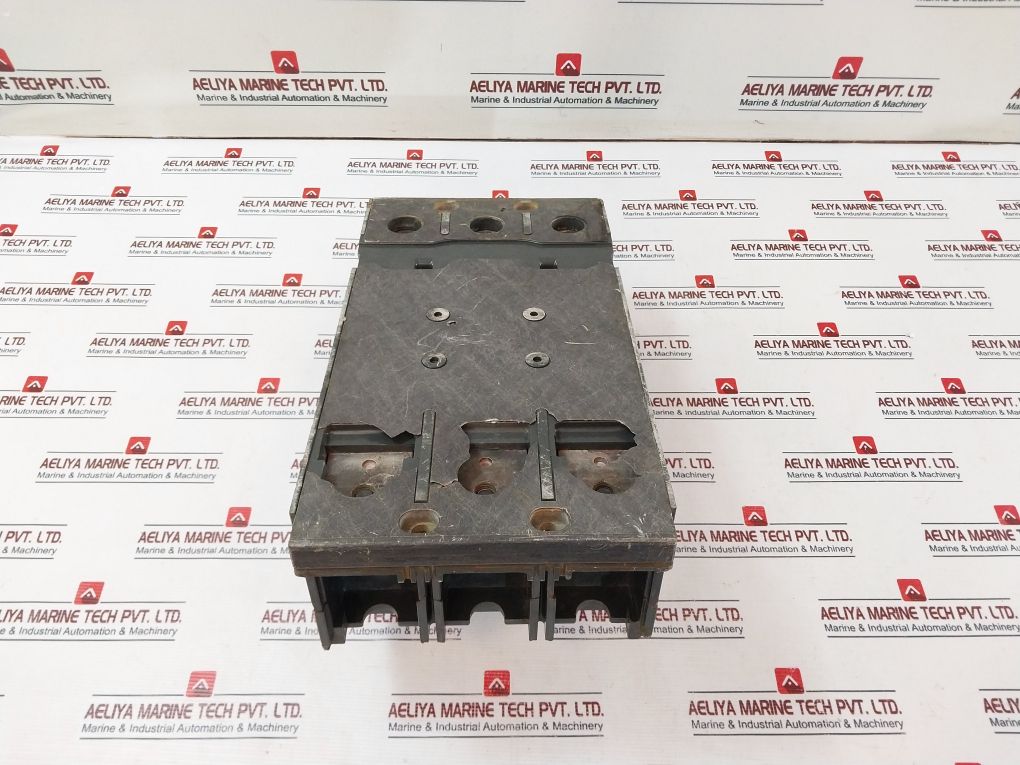 General Electric Skpa36At1200 3 Pole Circuit Breaker (Not Working)