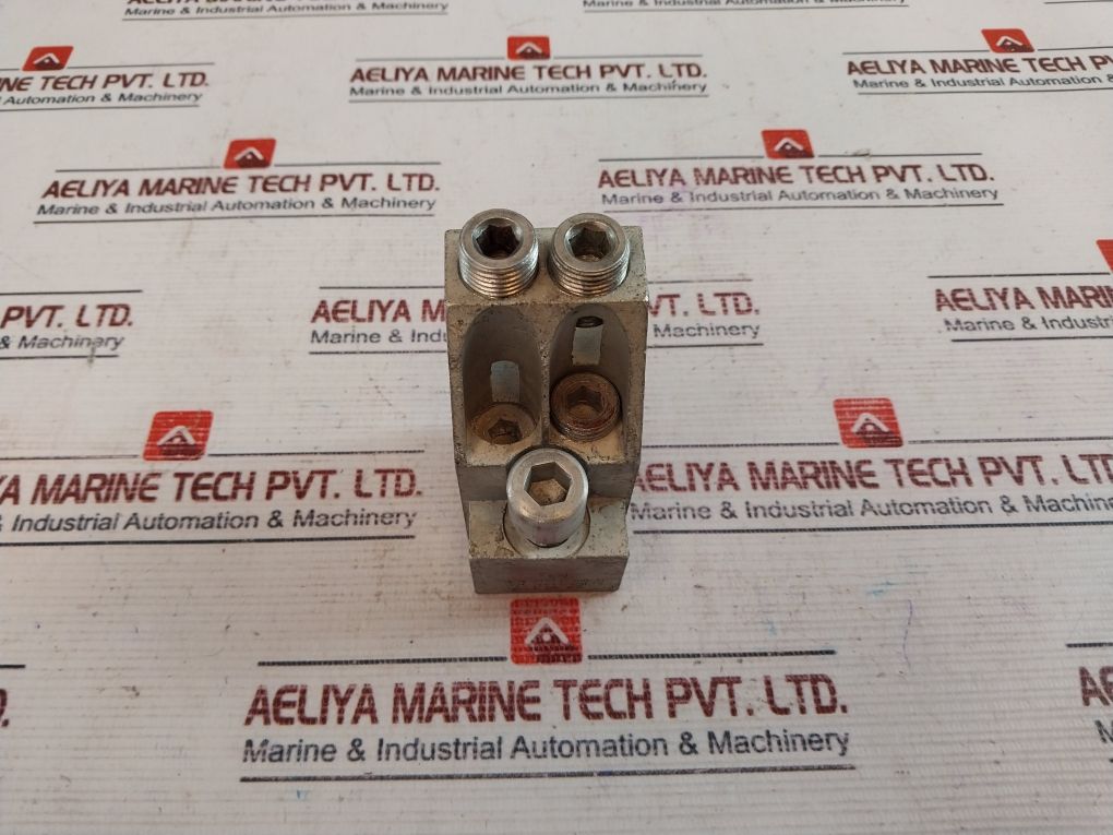 General Electric Tcal 125 Molded Case Circuit Breaker