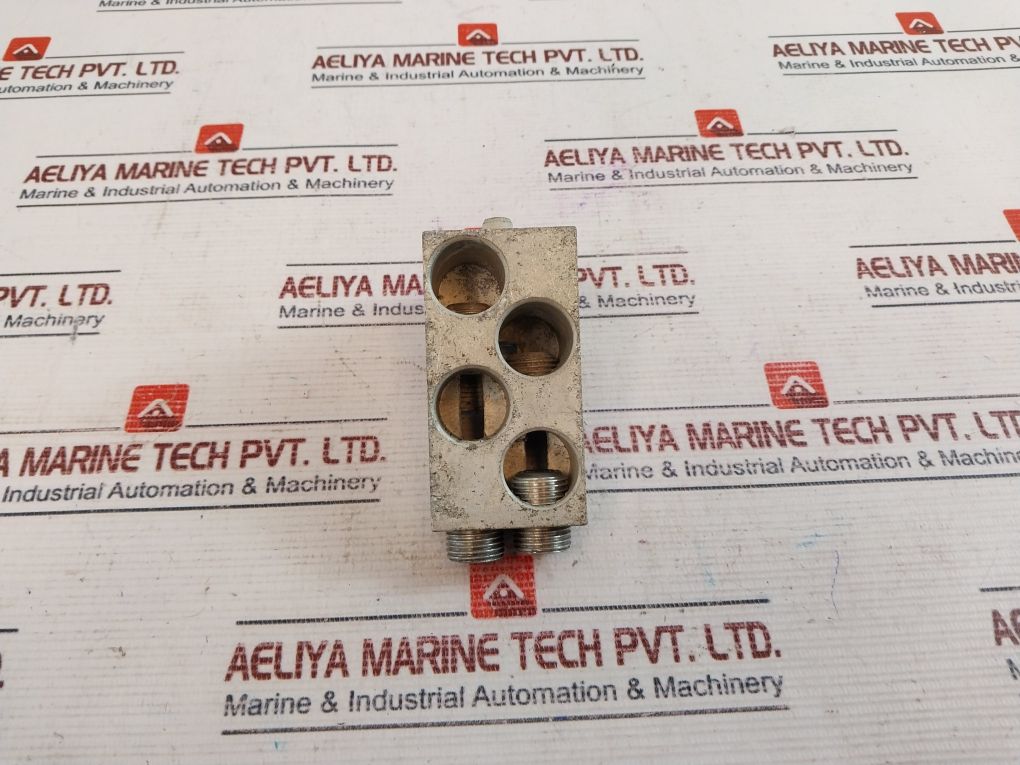 General Electric Tcal 125 Molded Case Circuit Breaker