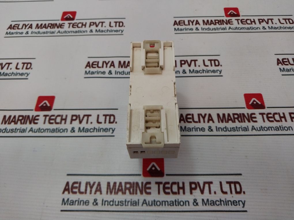 Gic 62Ddt0 Time Switch 62Ddt0 240Vac 50/60Hz