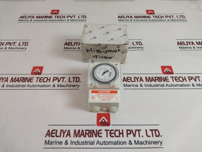 Gic Fm/1 Quartz Analog Time Switch 240 Vac, 50/60 Hz