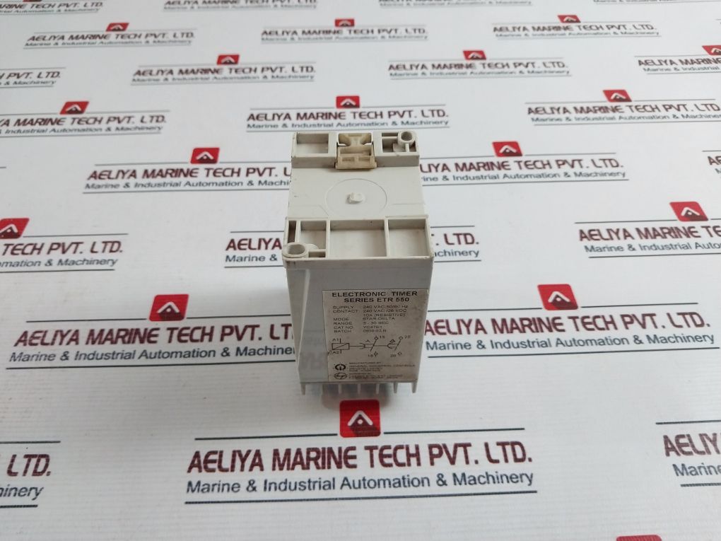 Gic Yc47B1 Electronic Timer 240Vac 50/60 Hz