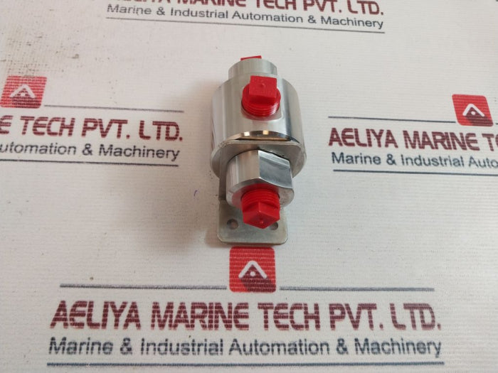 Gilmore 1/2” 27017 Shuttle Valve