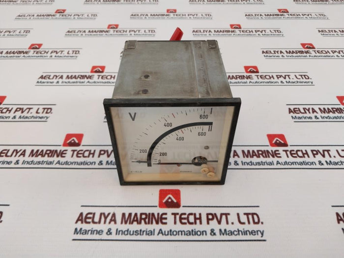Gossen 0-600 V Analog Voltmeter