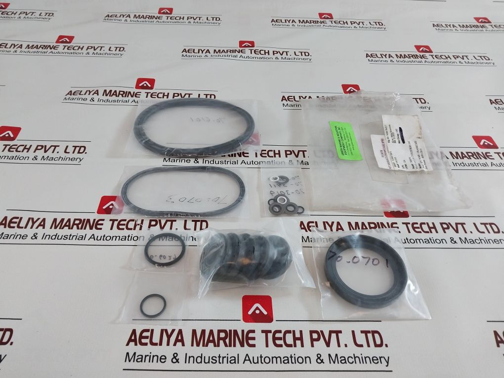 Green Marine & Industrial 703078 Rebuild Crankcase Kit 5P50