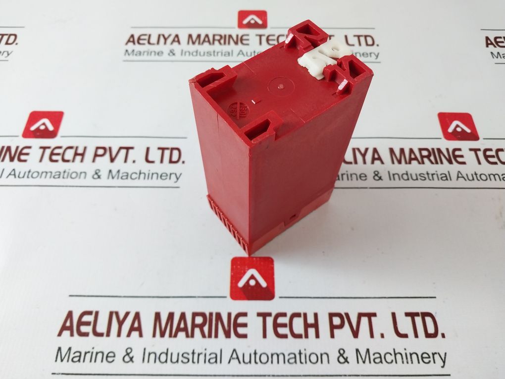 Guard Master Minotaur Msr6R/T Universal Safety Relay Unit – Aeliya Marine