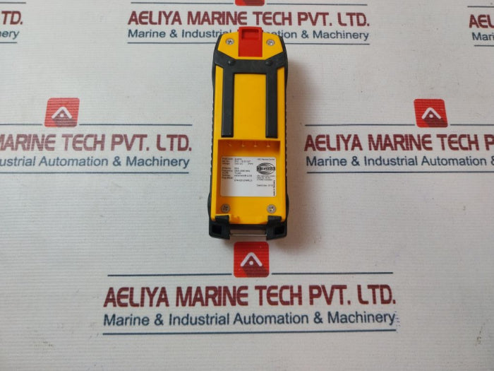 Hbc-radiomatic Quadrix Hbc Remote-control – Aeliya Marine
