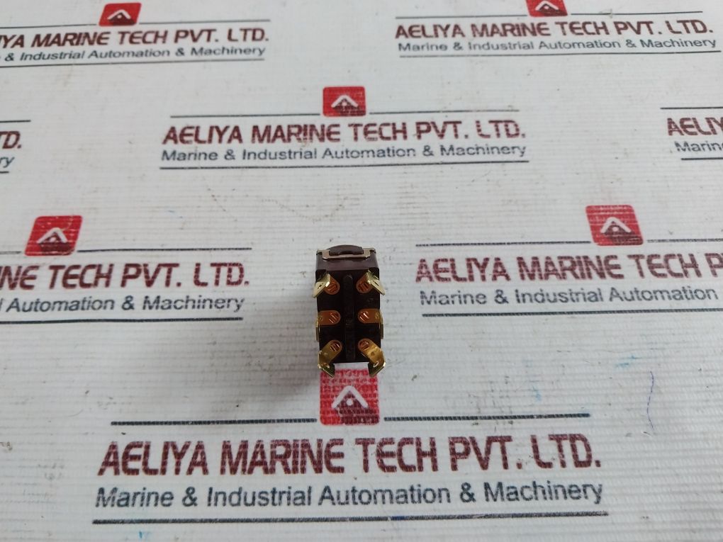 Highly T-23 Toggle Switch 250V 15A Spdt Panel Iteea