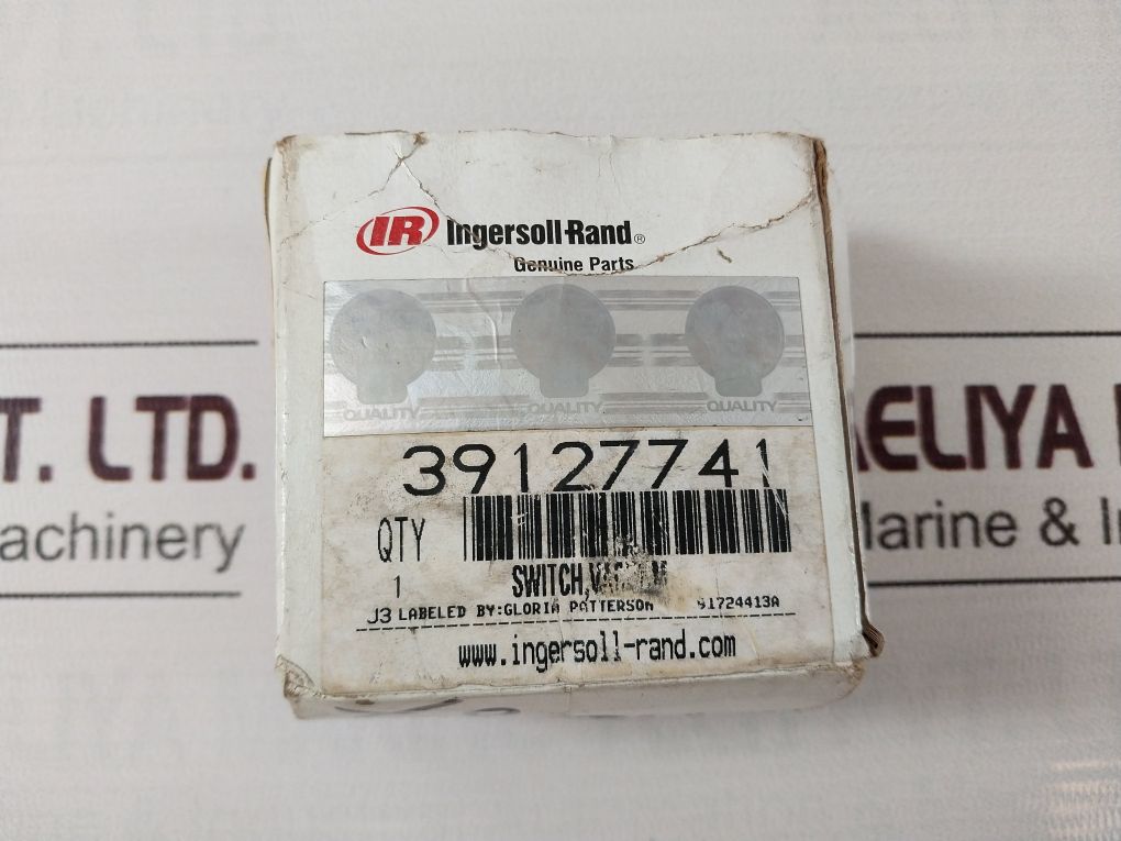 Hobbs Stewart-warner 39127741 Vacuum Switch 16V