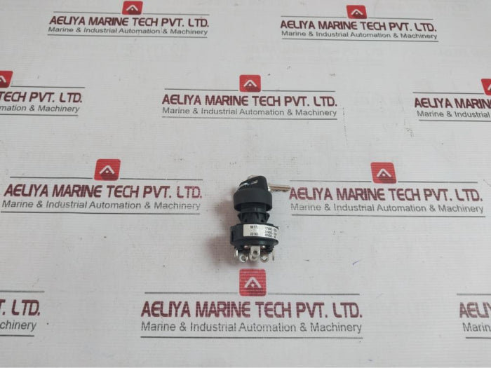 Honeywell 90173 Key And Ignition Switch 12Vdc-20A 48Vdc-4A
