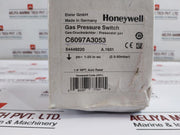 Honeywell C6097A3053 Gas Pressure Switch 240Vac 1/4
