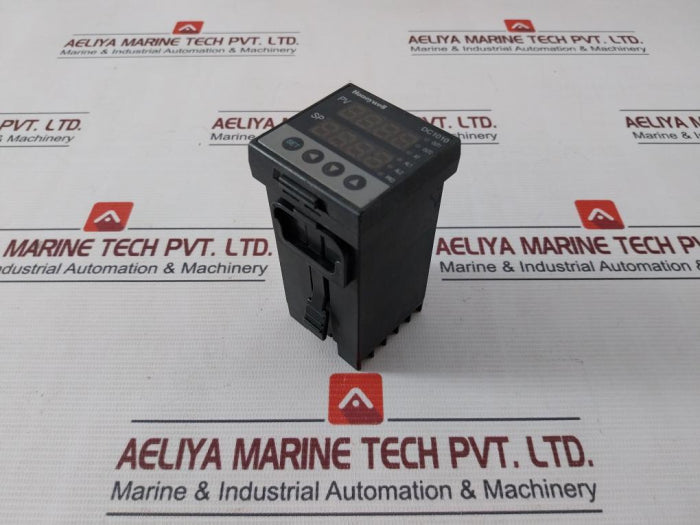 Honeywell Dc1010Cr-302000-e Pid Temperature Controller Dp3 (-199.9~200.0°C)