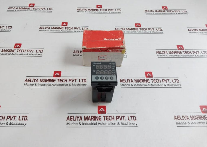 honeywell-dc1010ct-302100-e-pid-temperature-controller-8va-4-20ma-50hz