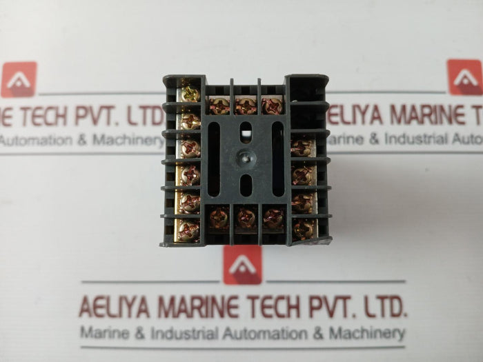 honeywell-dc120t11011000-temperature-controller-100-240vac-50-60ha-7-5va