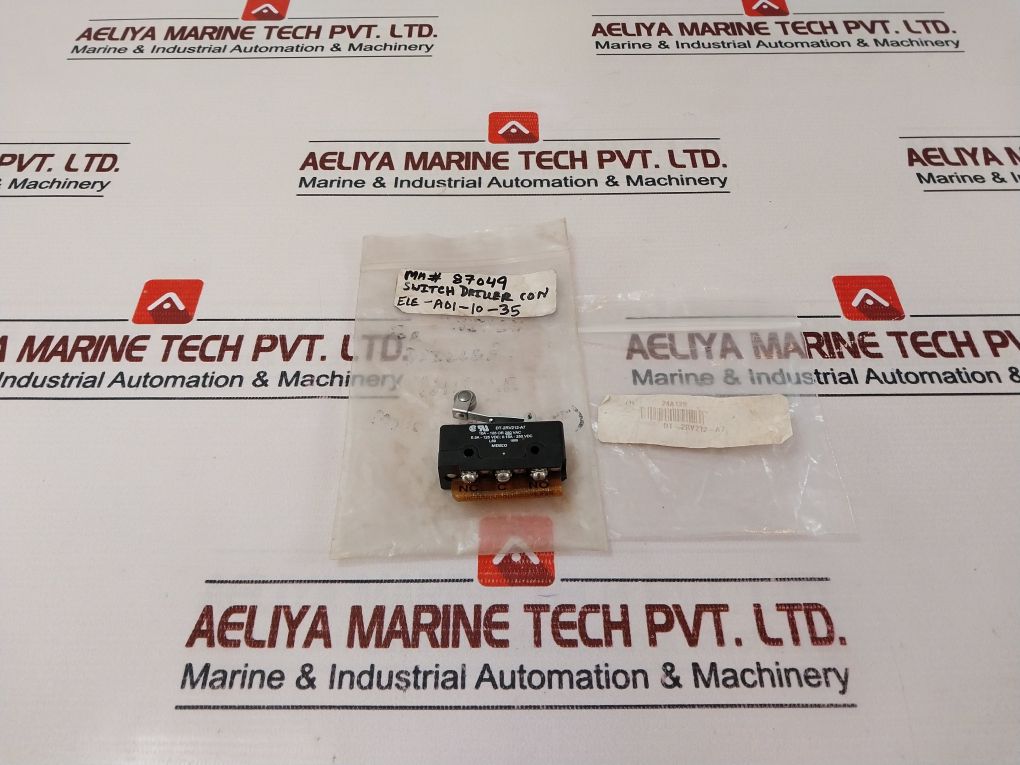 Honeywell Dt-2Rv212-a7 Reversed Roller Lever Switch 0.15A-250Vdc