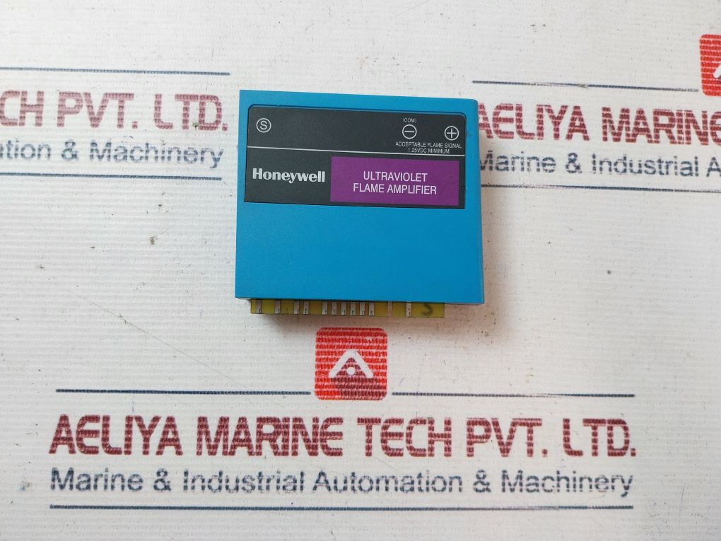 Honeywell R7849 A 1023 Ultraviolet Flame Amplifier