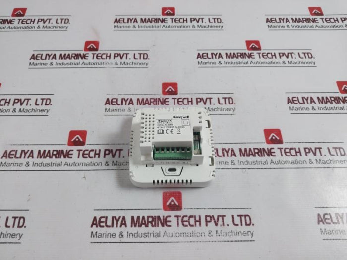 Honeywell Tf228Wn-c Digital Thermostat 230Vac 50/60Hz Ip20 18600