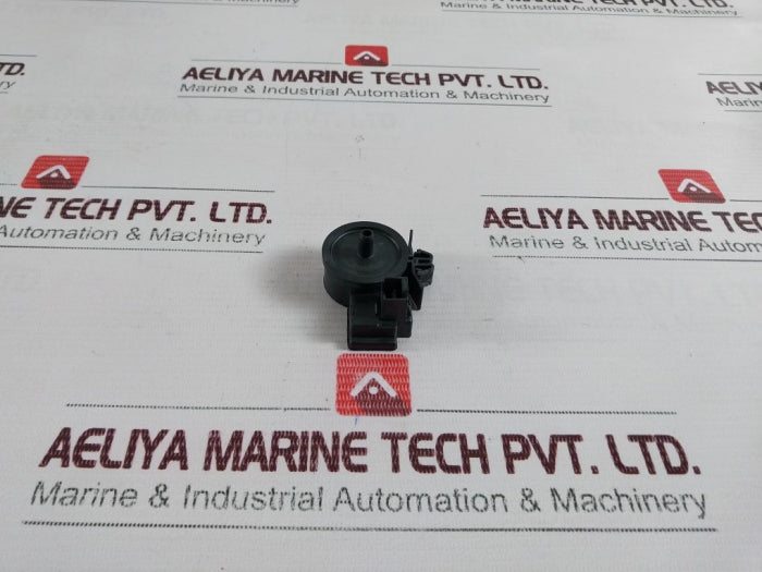 Huba Control 400.93100 Pressure Sensor