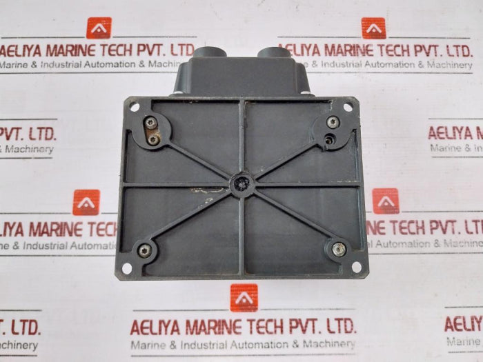 Hydac Ets 1701-100-000 Temperature Controller 22-32V Dc 4-20Ma 0-10V Output