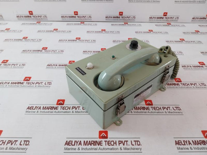 Hyundai Hcw-300A Wall-mounted Marine Wall Type Telephone Pabx In4002 Rev B