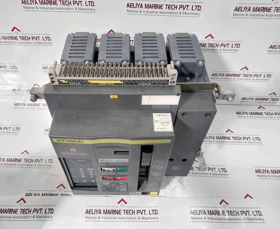 Hyundai Hian 06 4 Poles Air Circuit Breaker 630A 1000V