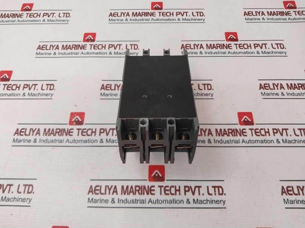 Hyundai Hibs 53 Molded Case Circuit Breaker 3P 15A Ac 690V