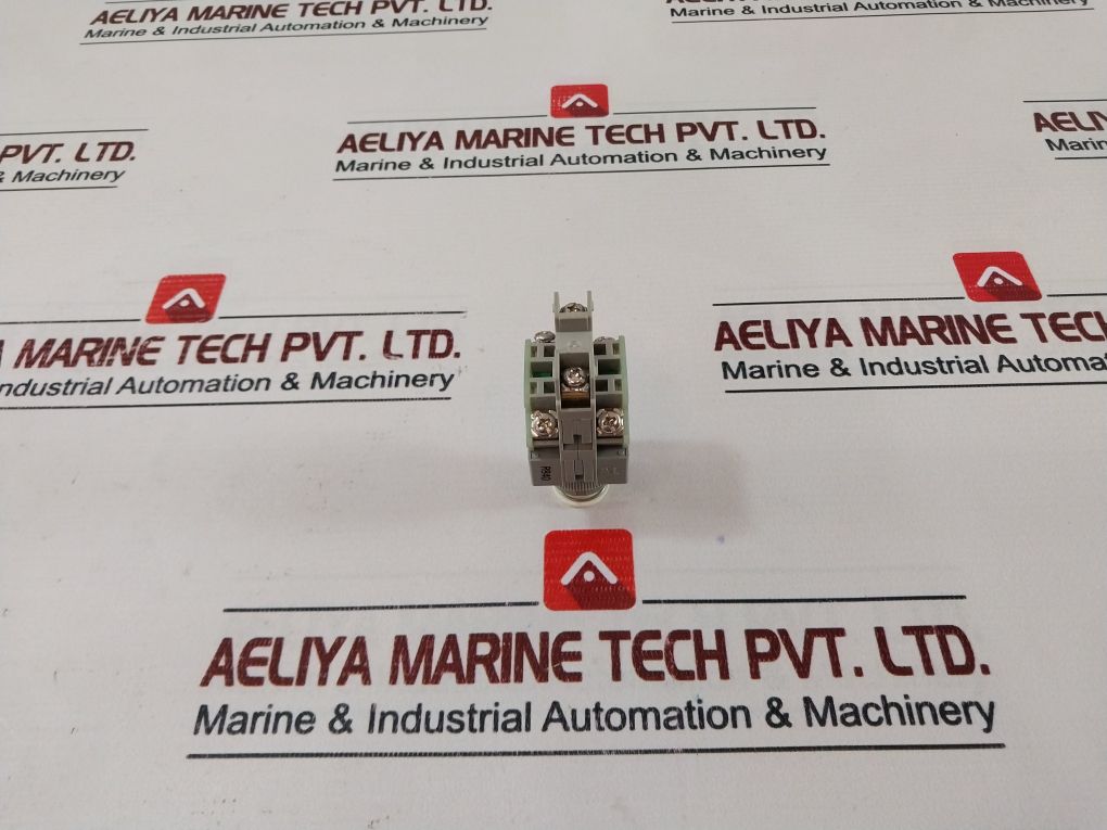 Idec Aolw Pushbutton Control Unit Aolqw2B9911-c-12V 10A 600V