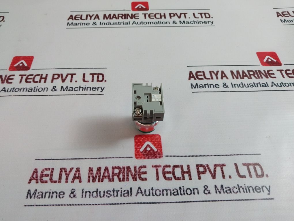 Idec Apw1B33G Pushbutton Switch Control Unit 5-30V