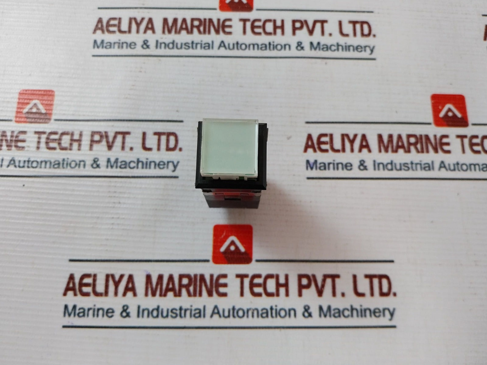 Idec Mc2D-m Self-reset Button
