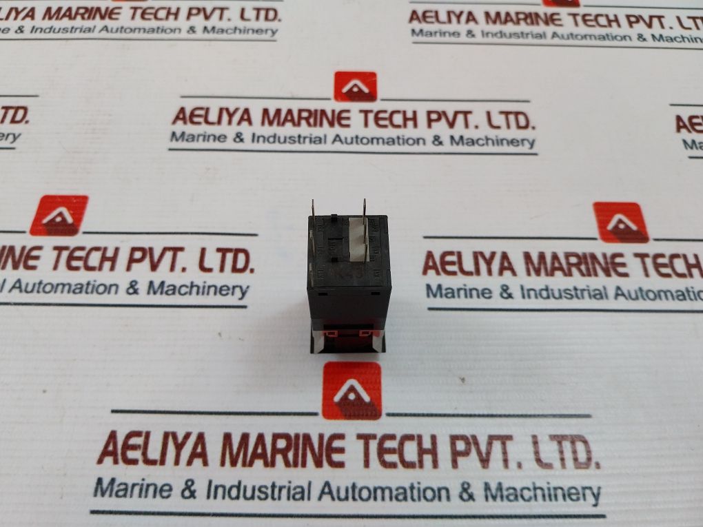 Idec Mc2D-m Self-reset Pushbutton 2A Ac250V Dc30V