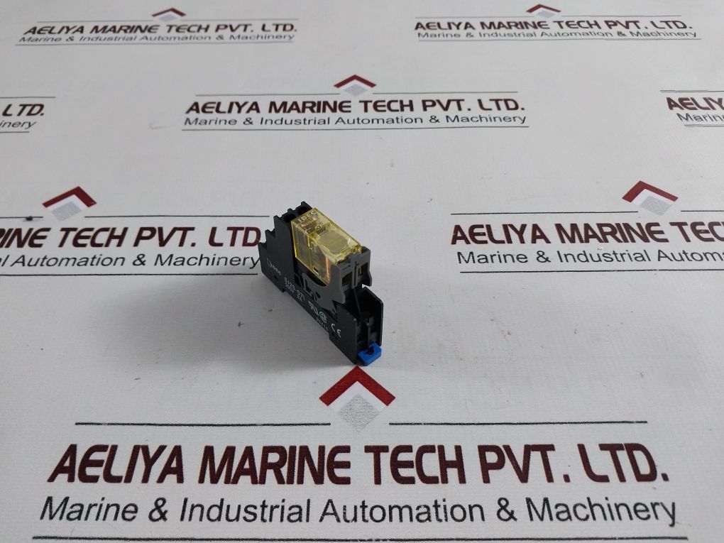 Idec Rj2S-cl-d24 Relay With Sj2S-07L Socket